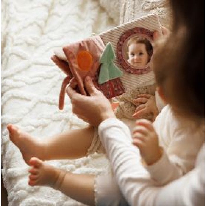 М’яка сенсорна книжечка Babyono Rabbit Karo 0+