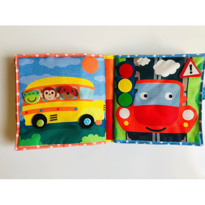 Текстильна (фетрова) книжечка для немовлят Машинка